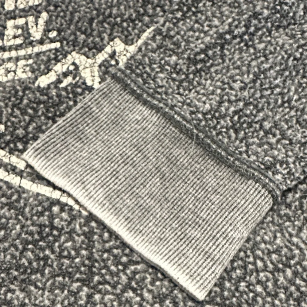 Breckenridge Women's Gray Crew Neck Sweater - Picture 5 of 8